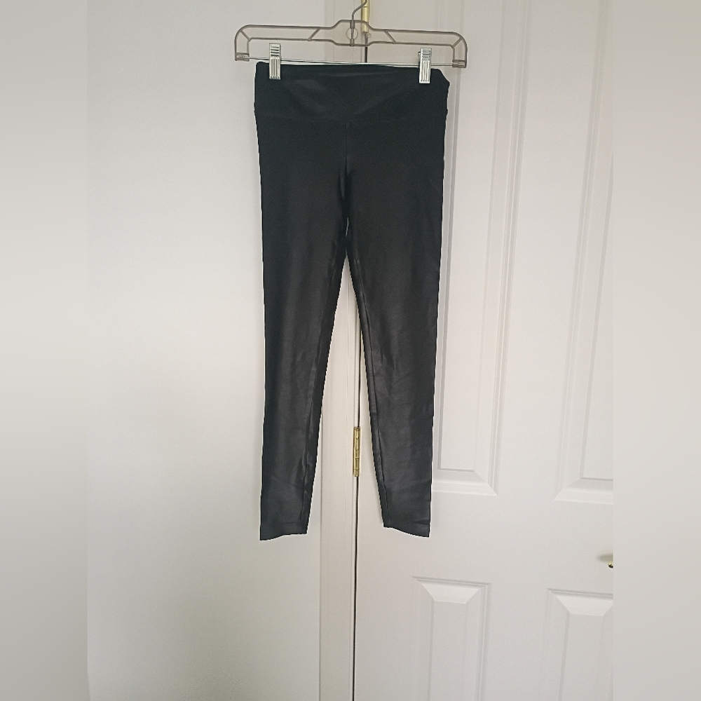 Koral Shiny Black Leggings
